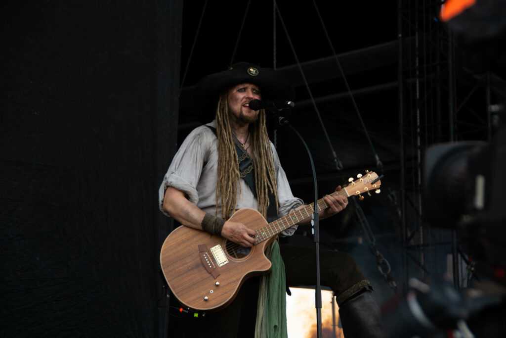 Mr. Hurley und die Pulveraffen