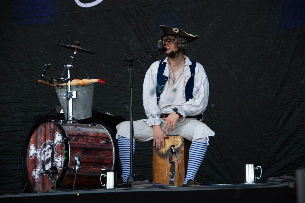 Mr. Hurley und die Pulveraffen