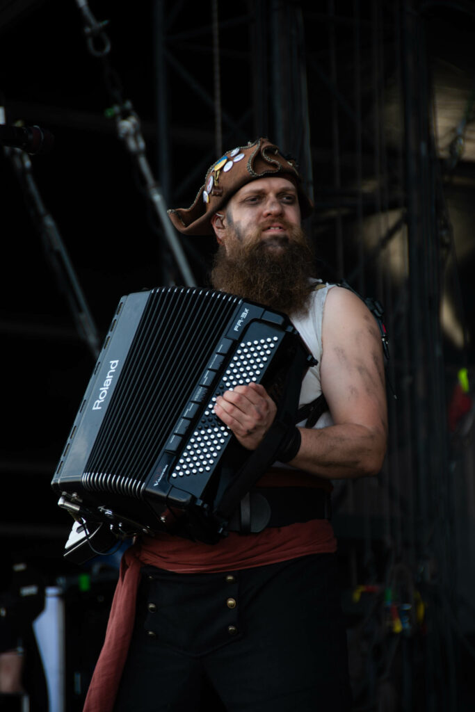 Mr. Hurley und die Pulveraffen