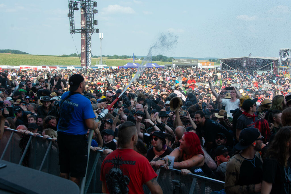 Mr. Hurley und die Pulveraffen